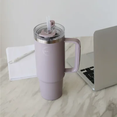 Stor termokop med sugerr - 885 ml - Lavender