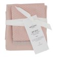 G�voset med k�kshandduk och diskdukar - Floral Selection