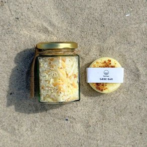 Soap shavings for foot bath - with rose hips