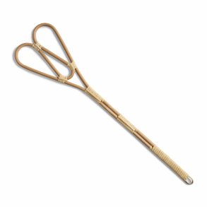 Carpet banks in braided rattan