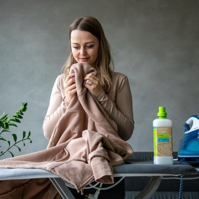 Skyllemiddel til syntetiske fibre - med lavendel - 1 liter