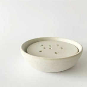 Ceramic soap dish - with grid - White