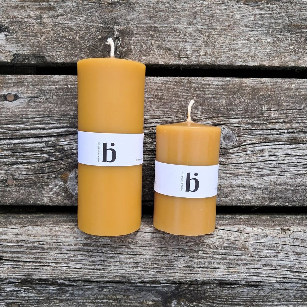 Beeswax block candle - burn time 75 hours