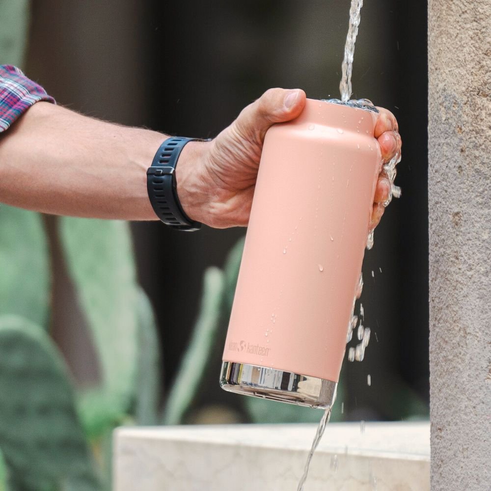 Insulated water bottle with straw - 946 ml - Peach