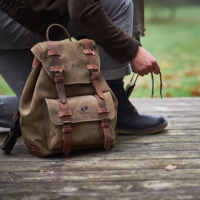 Leather backpack with drawstring - Olive