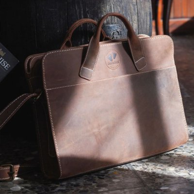 Document Folder in Terracare Leather - Cocoa