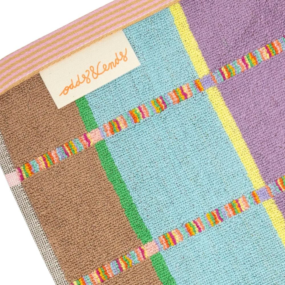 Bath Towel #68 - Odds & Ends - Criss Cross