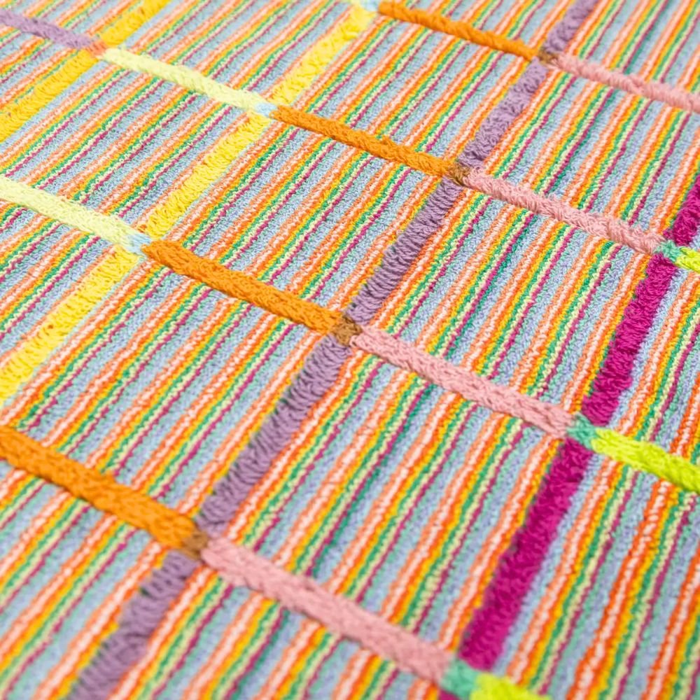 Bath Mat #69 - Odds & Ends - Criss Cross