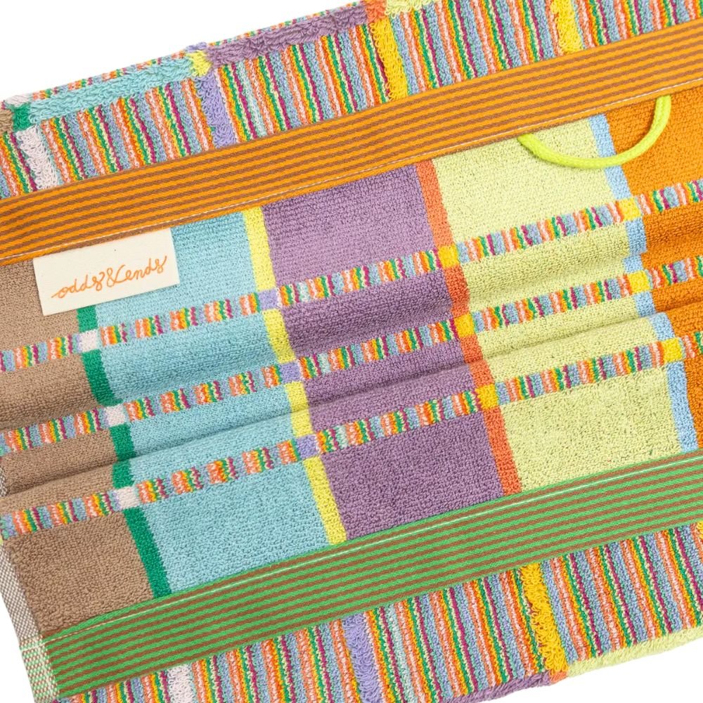 Bath Mat #69 - Odds & Ends - Criss Cross