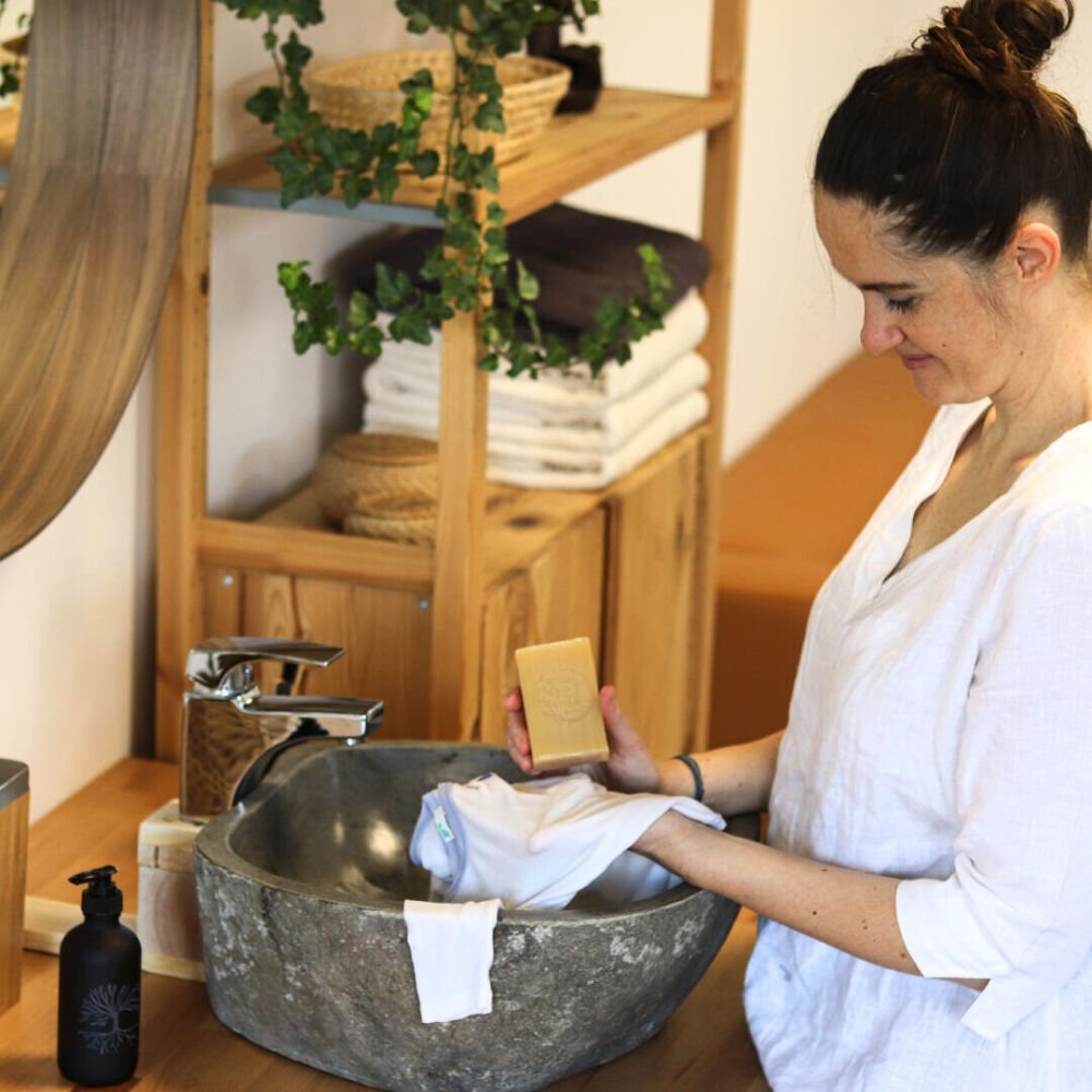 Gall soap stain remover block