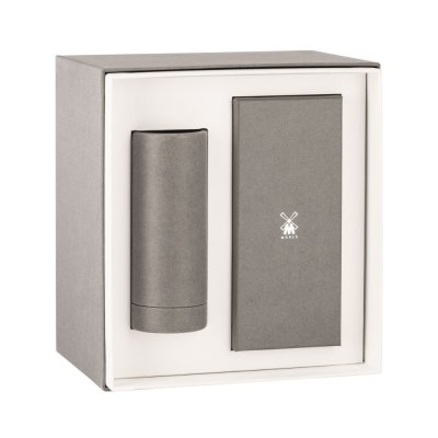 Mhle shaving set with DE safety razor, brush & stand  Olive Wood