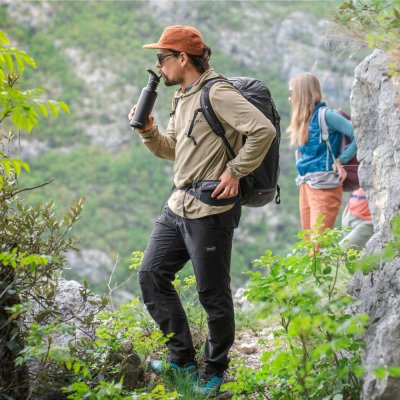 Vattenflaska med sugr�r & sportkork - 800 ml - Svart