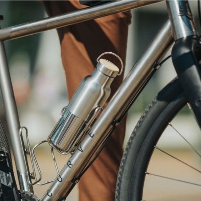 Thermo-Trinkflasche mit Bambusdeckel - 592 ml - Reflect