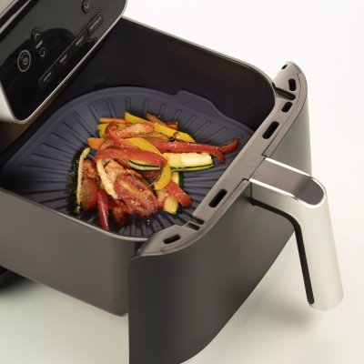 Silicone air fryer mat - 21.5 x 21.5 cm