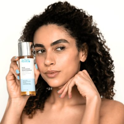 Rose exfoliating night essence with retinol - 150 ml