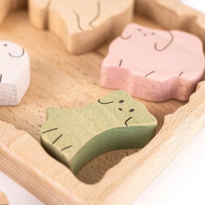 Wooden dog puzzle in beech wood - handmade jigsaw
