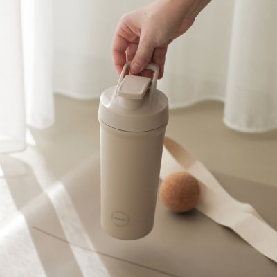 Proteinshaker aus Edelstahl - 750 ml - Creme Beige
