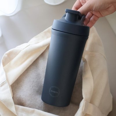 Proteinshaker aus Edelstahl - 750 ml - Navy Blue