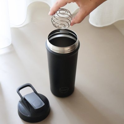 Proteinshaker aus Edelstahl - 750 ml - Matte Black
