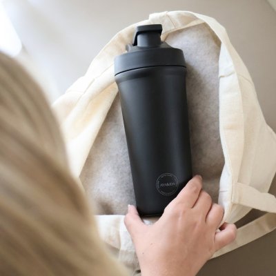 Proteinshaker aus Edelstahl - 750 ml - Matte Black