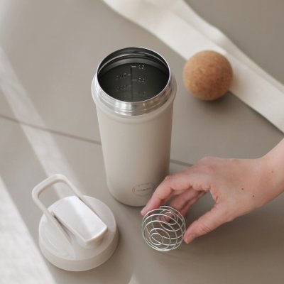 Proteinshaker aus Edelstahl - 750 ml - Creme Beige