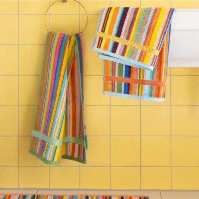 H�ndkl�de #114 - Ribbons