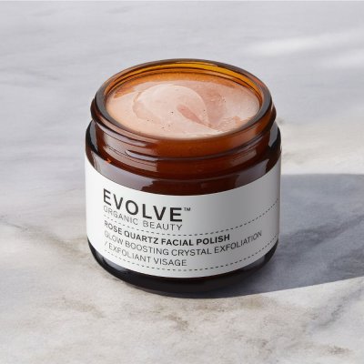 Gesichtspeeling mit Rosenquarz - Rose Quartz Facial Polish