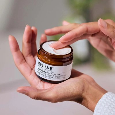 Tagescreme mit Peptiden - Daily Renew Facial Cream